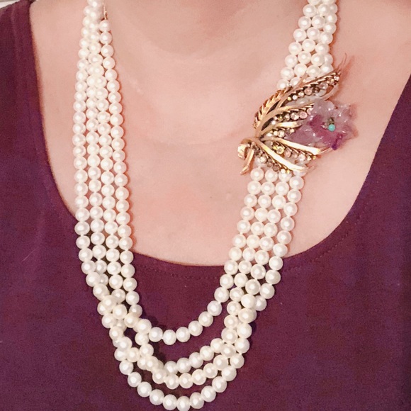 Bounkit Amethyst lily & multiple gem stones brooch - Picture 3 of 8